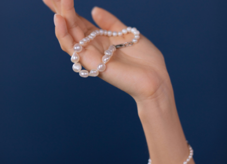 pearl bracelet