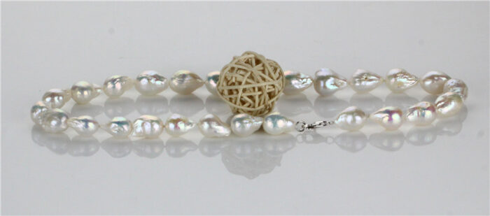 JAYJO | Baroque Pearl Necklace