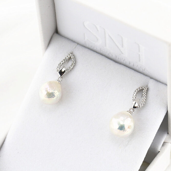 JAYJO | Baroque Pearl Earrings