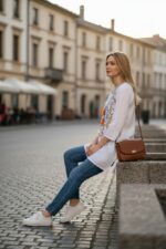 JAYJO | Embroidered Boho Tunic Top
